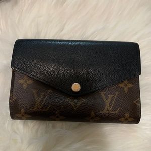 Louis Vuitton Pallas Wallet 💯 Authentic